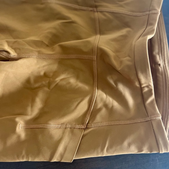 Swift speed high-rise crop 21 - Size 4 - Picture 6 of 9